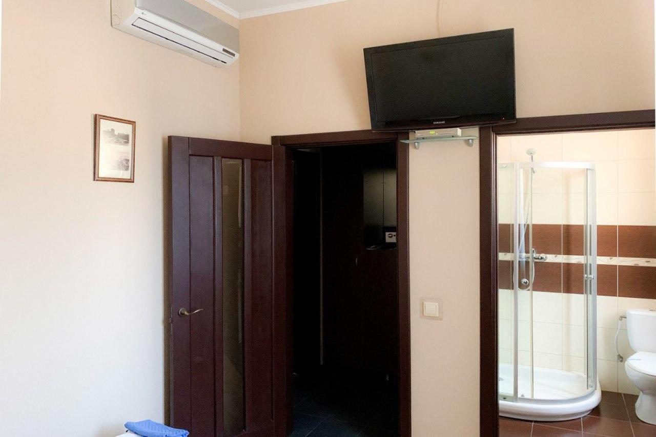 Etoile Hotel Kharkiv Exterior photo