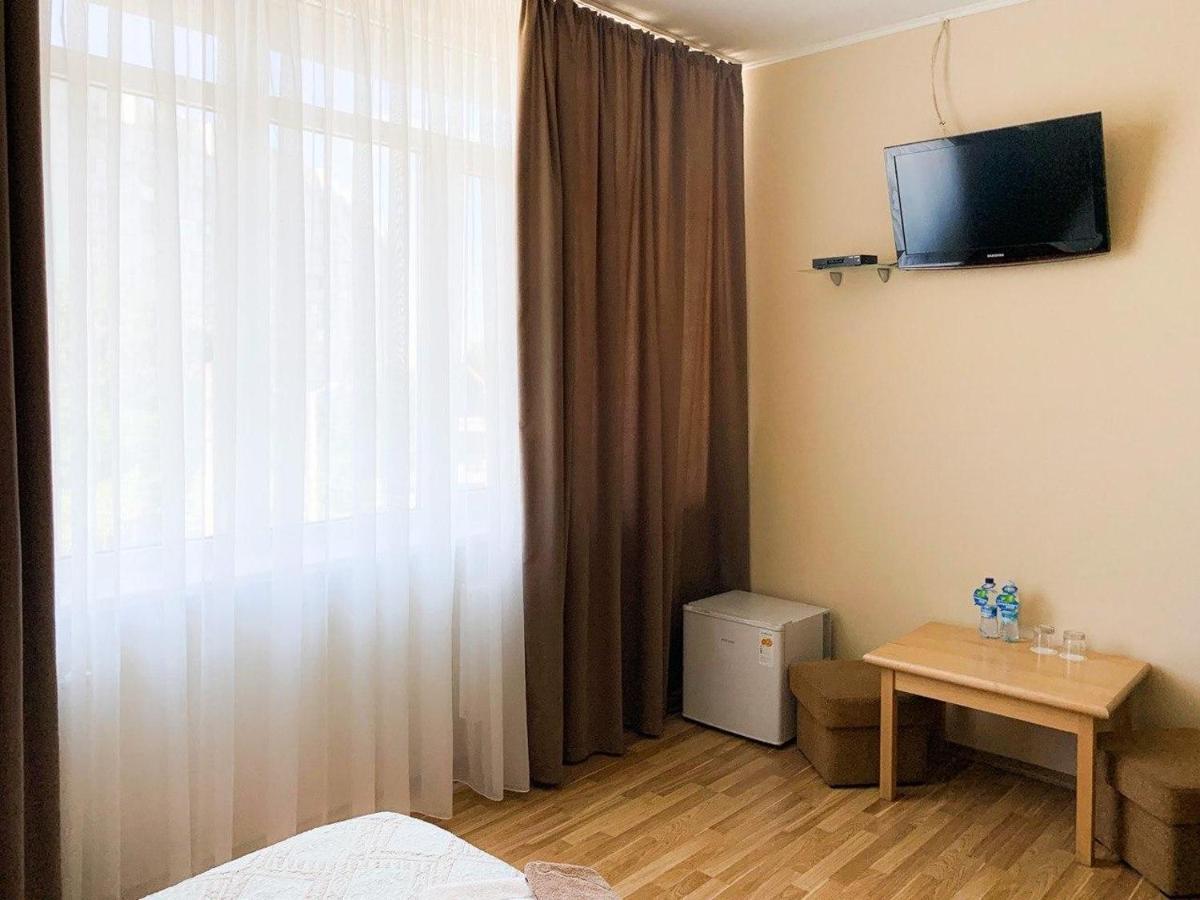 Etoile Hotel Kharkiv Exterior photo