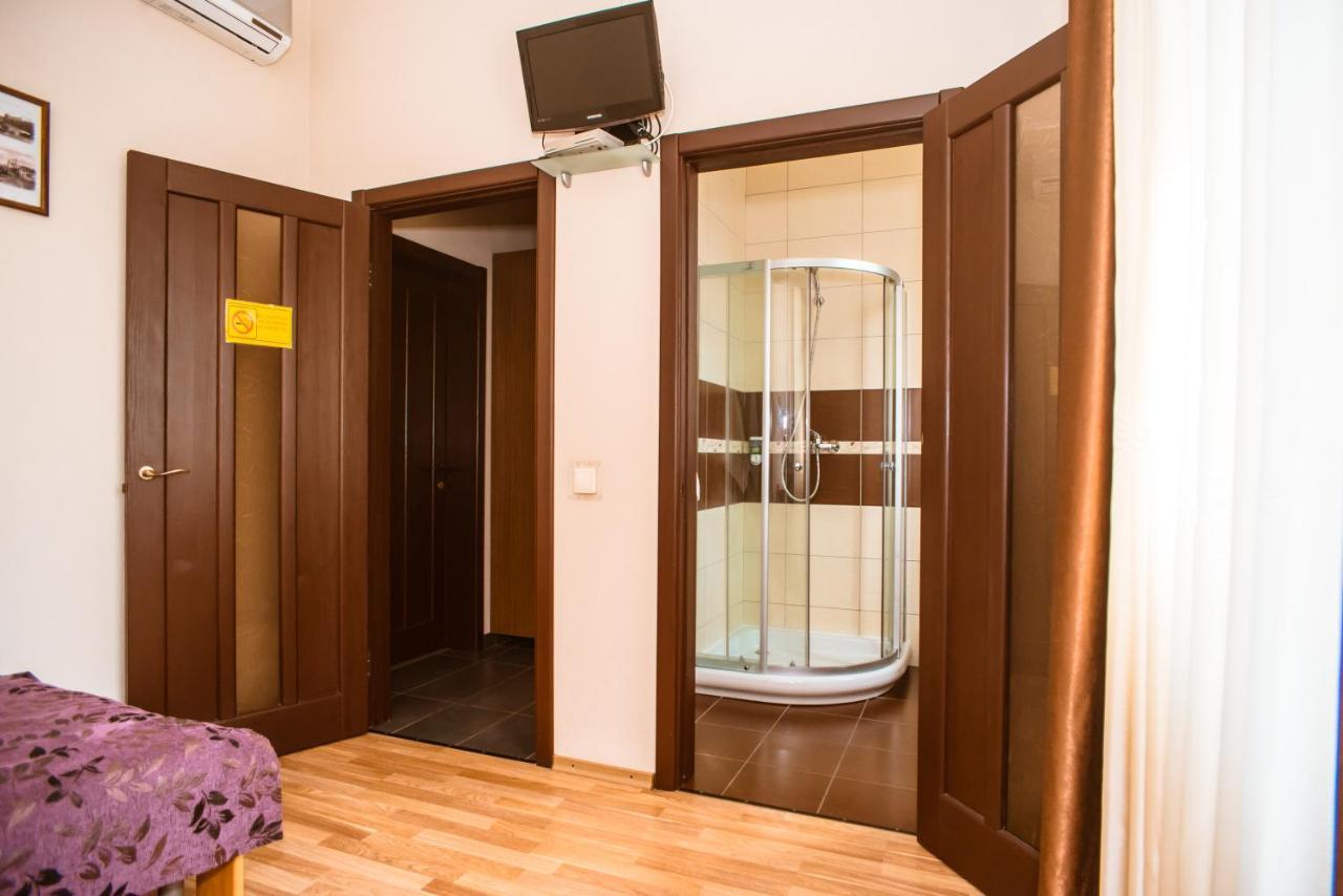 Etoile Hotel Kharkiv Exterior photo